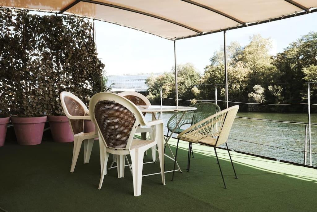 Belle Peniche Romantique A Paris Μπουλόν-Μπιγιανκούρ Εξωτερικό φωτογραφία